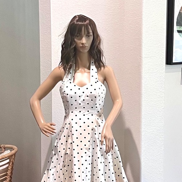 Vintage New Victoria’s Secret International Moda Halter Dress - Picture 2 of 3